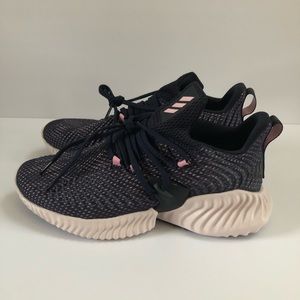 Adidas Women's AlphaBounce Instinct HK Legend Ink